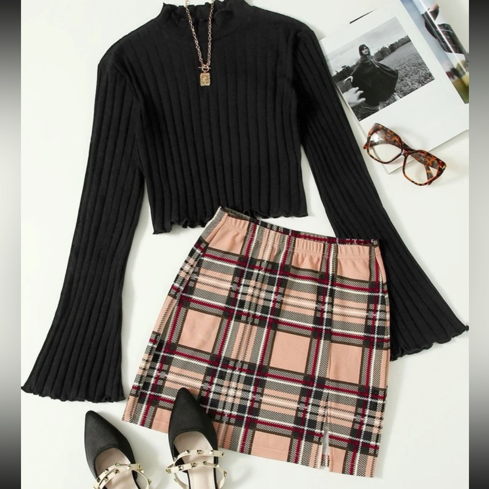 black top and plain skirt